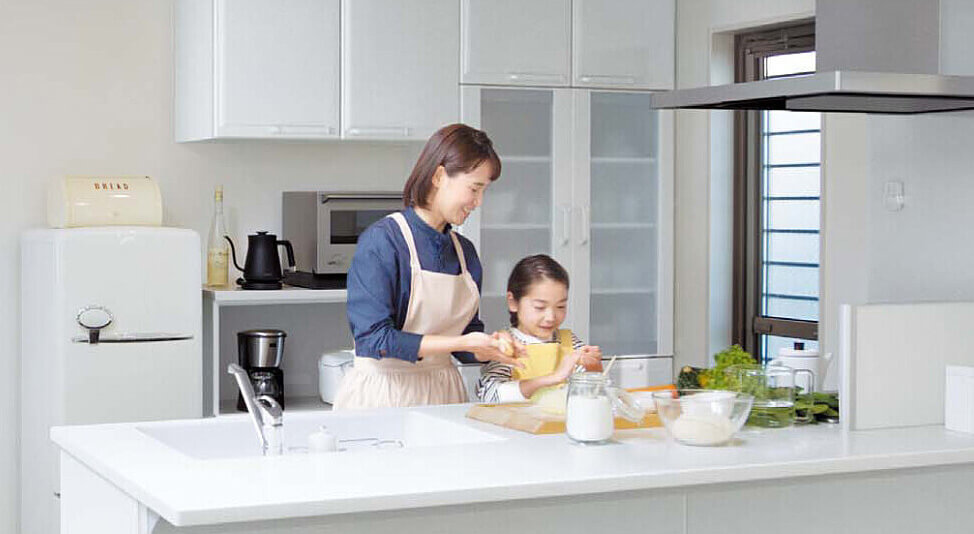 対面型キッチンへリフォーム! 料理中でもお母さんと家族とのコミュニケーションが増えます!小さいお子様にも目が届くので安心!
